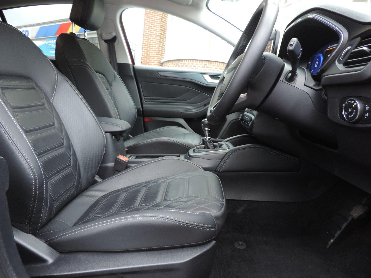 Used Ford Focus 2023 for sale - 76572799: Photo 8