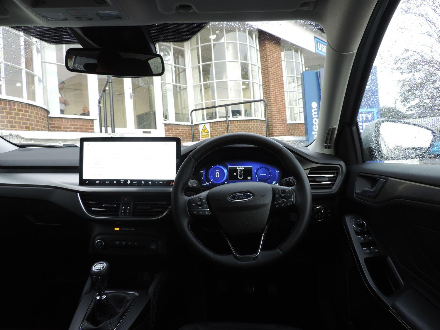 Used Ford Focus 2022 for sale - 76992119: Photo 6