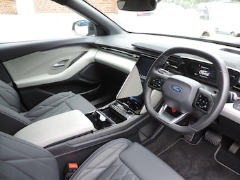 Used Ford Explorer 2025 for sale - 75532187: Photo