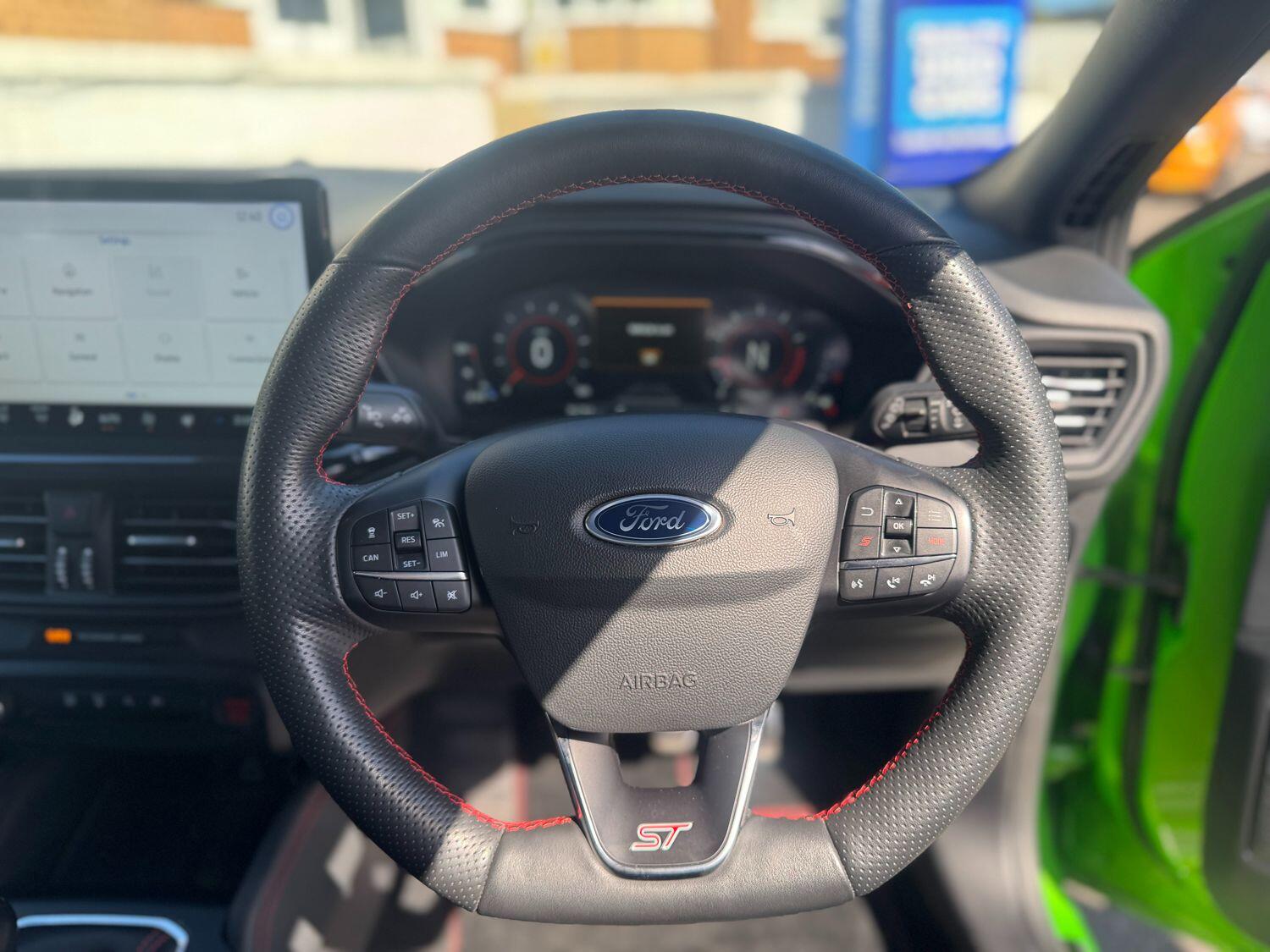 Used Ford Focus 2023 for sale - 78047877: Photo 5