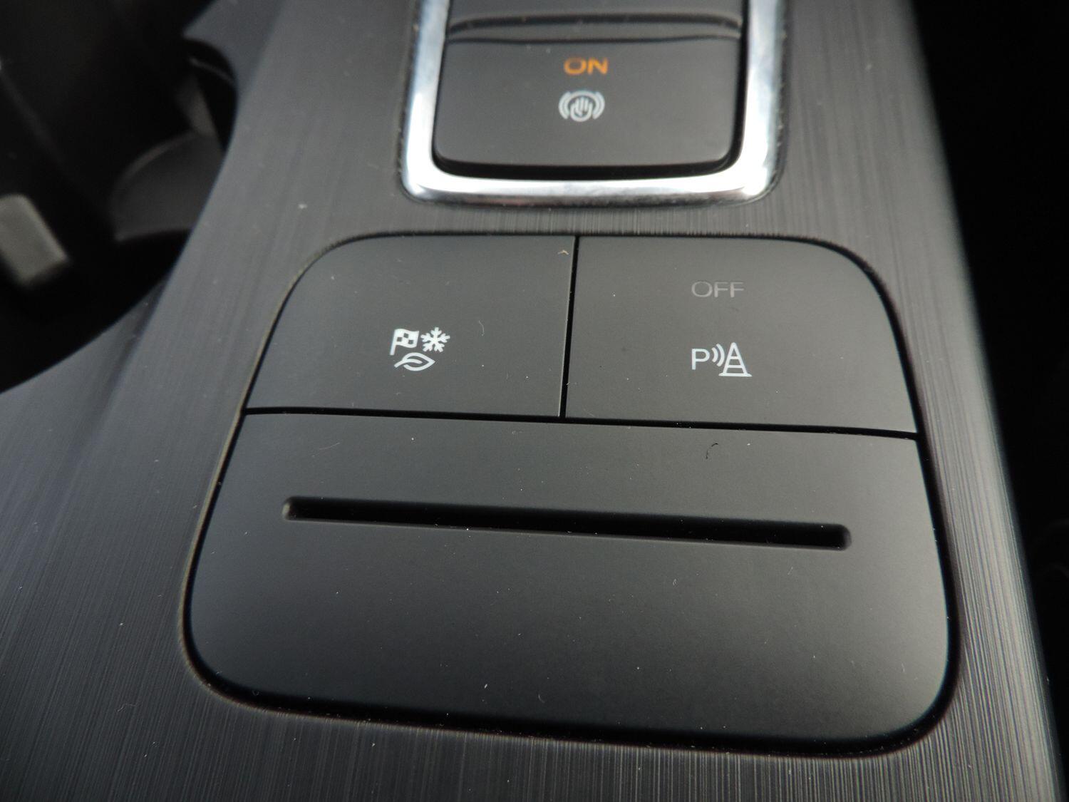 Used Ford Kuga 2022 for sale - 76538448: Photo 21