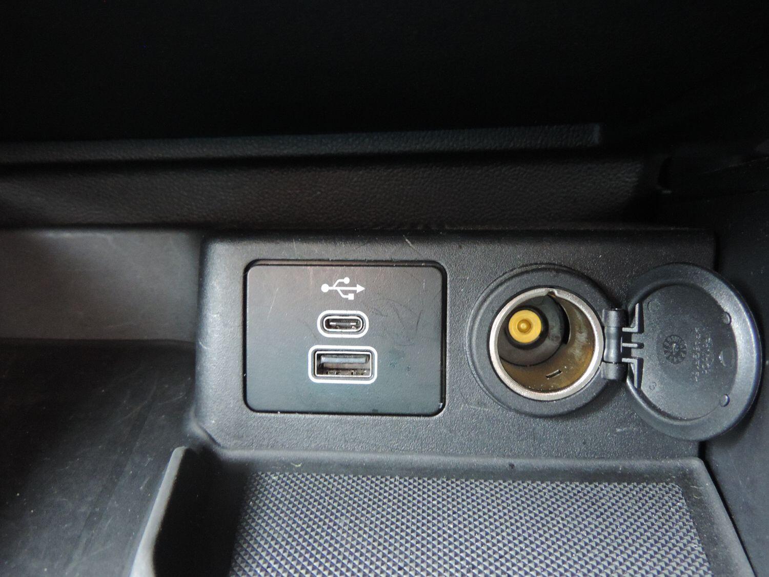 Used Ford Focus 2023 for sale - 76989897: Photo 16