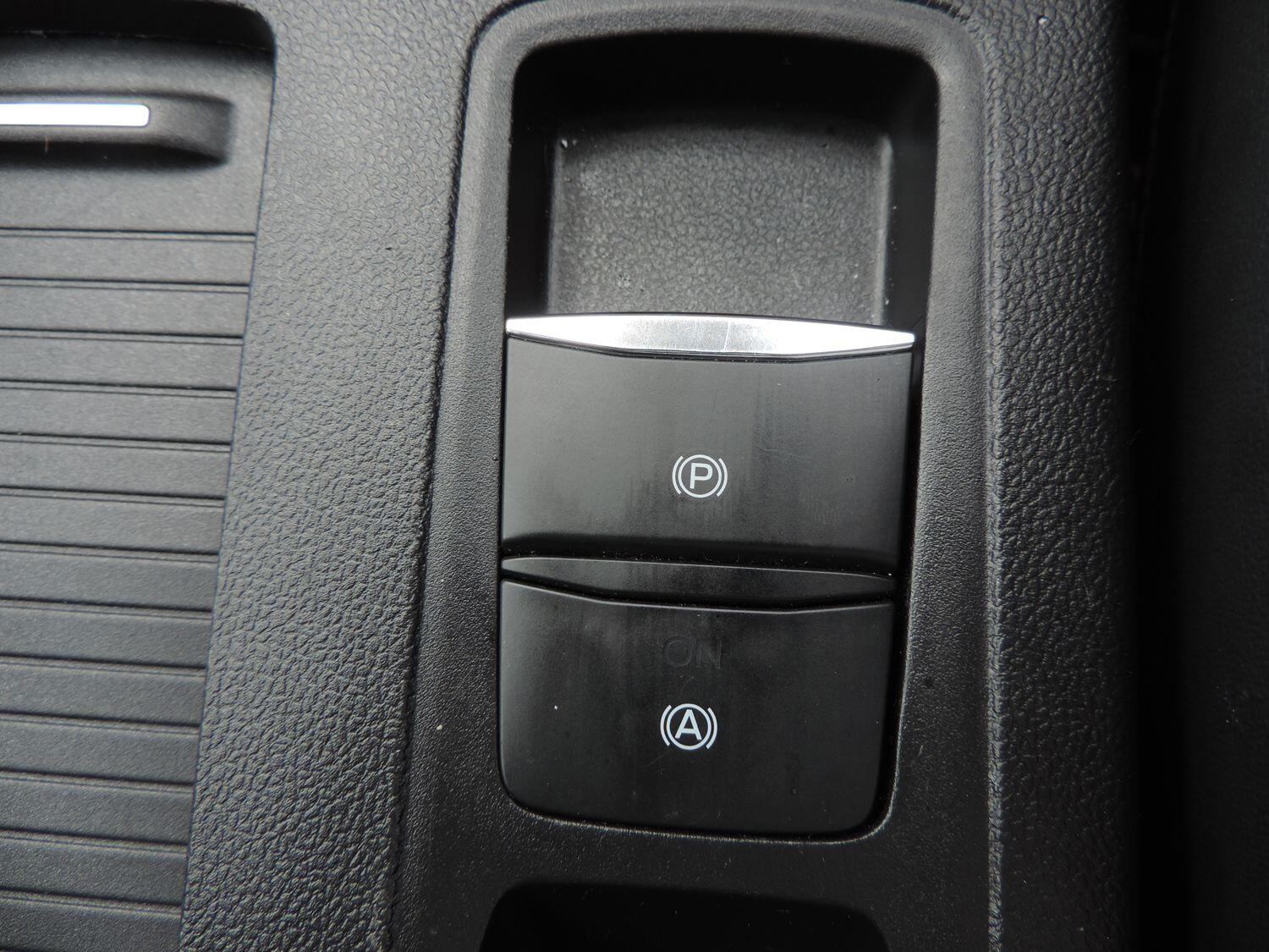 Used Ford Focus 2023 for sale - 76989897: Photo 17