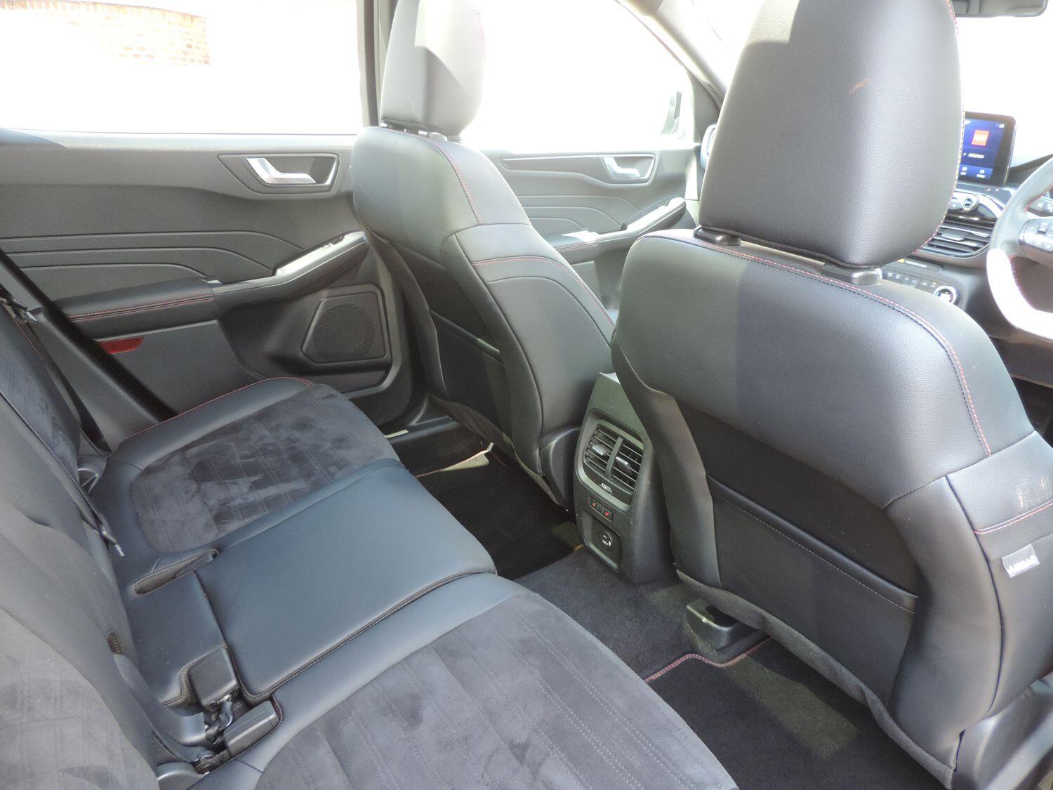 Used Ford Kuga 2023 for sale - 76742670: Photo 7
