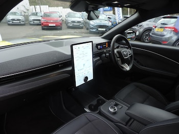 Used Ford Mustang Mach-E 2025 for sale - 76898763: Photo