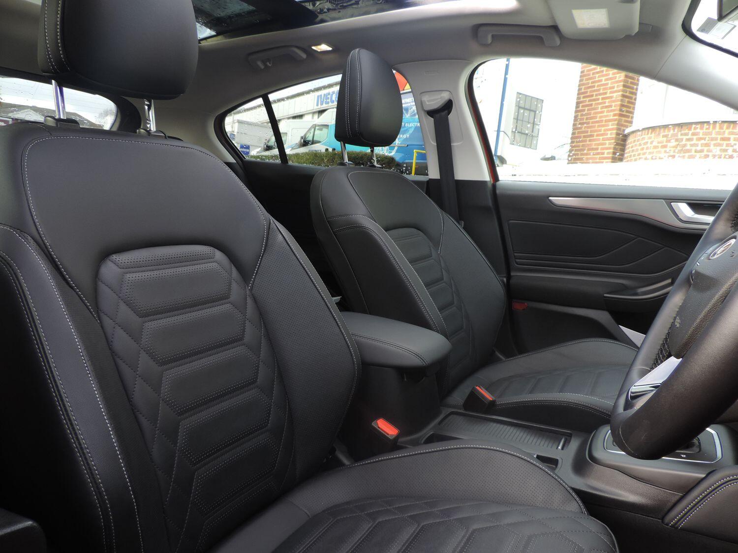 Used Ford Focus 2024 for sale - 76886600: Photo 9