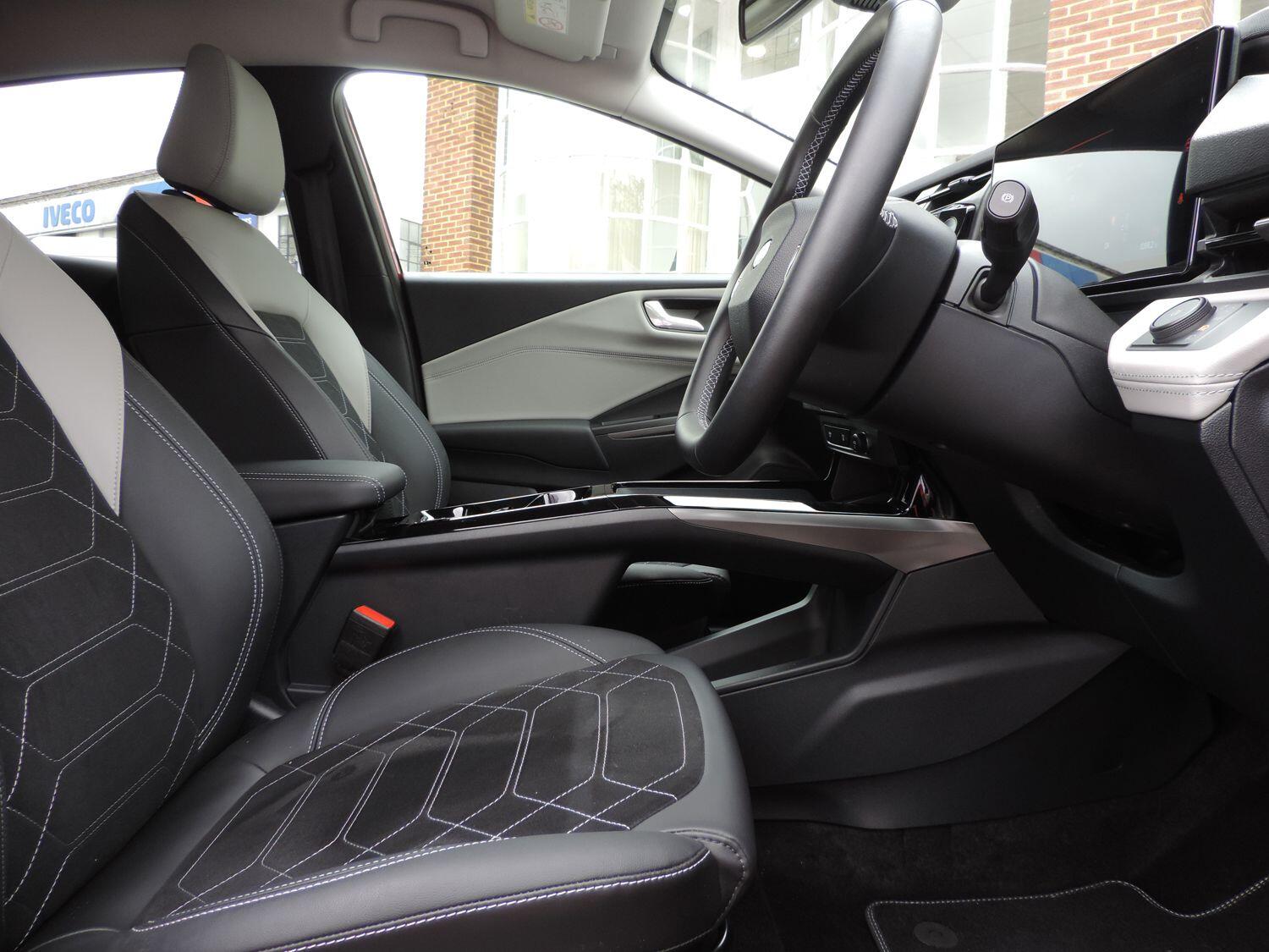 Used Ford Puma 2025 for sale - 76537659: Photo 37