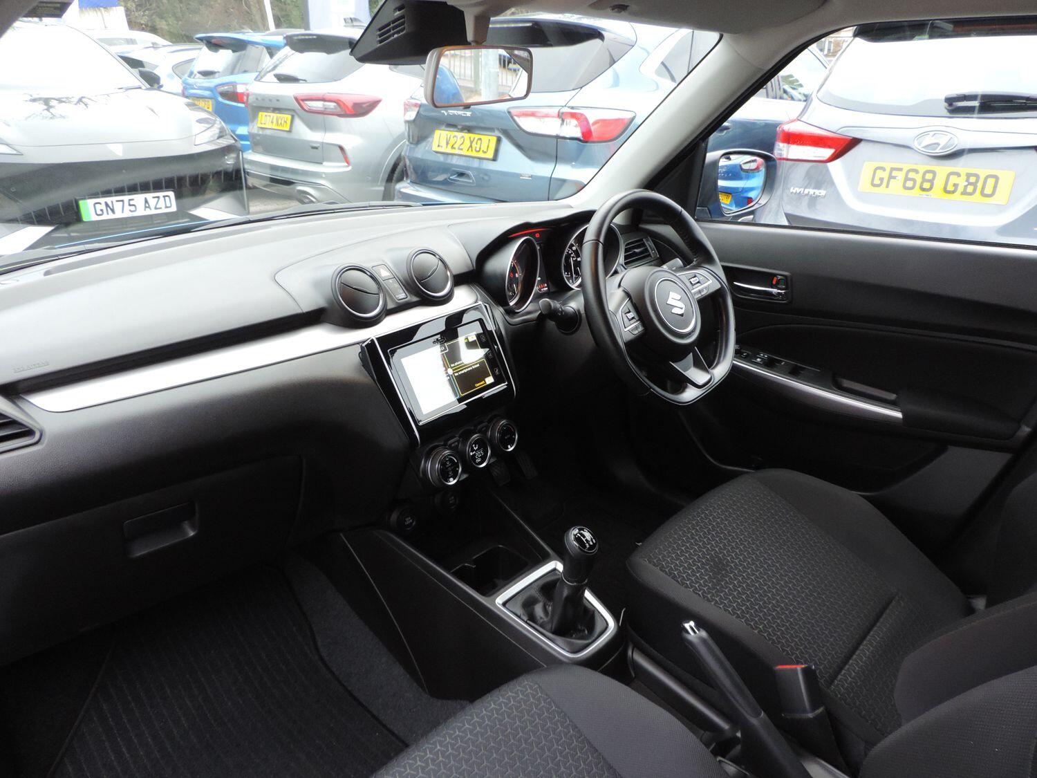 Used Suzuki Swift 2022 for sale - 77074965: Photo 4