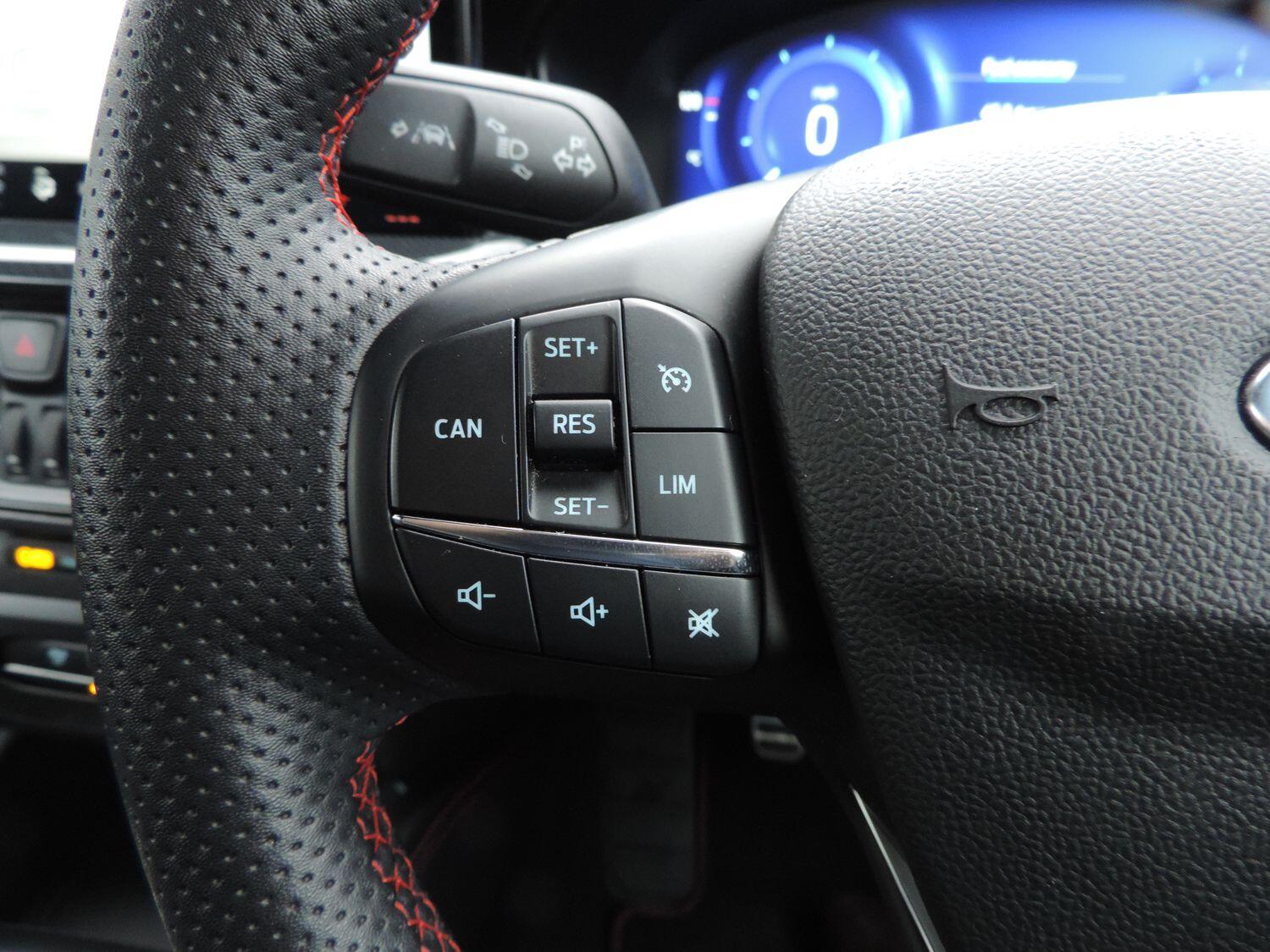 Used Ford Focus 2023 for sale - 76824360: Photo 11