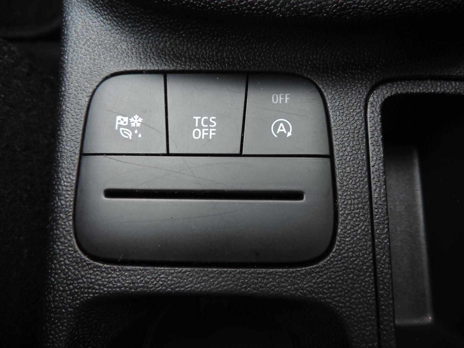 Used Ford Fiesta 2018 for sale - 77376638: Photo 16