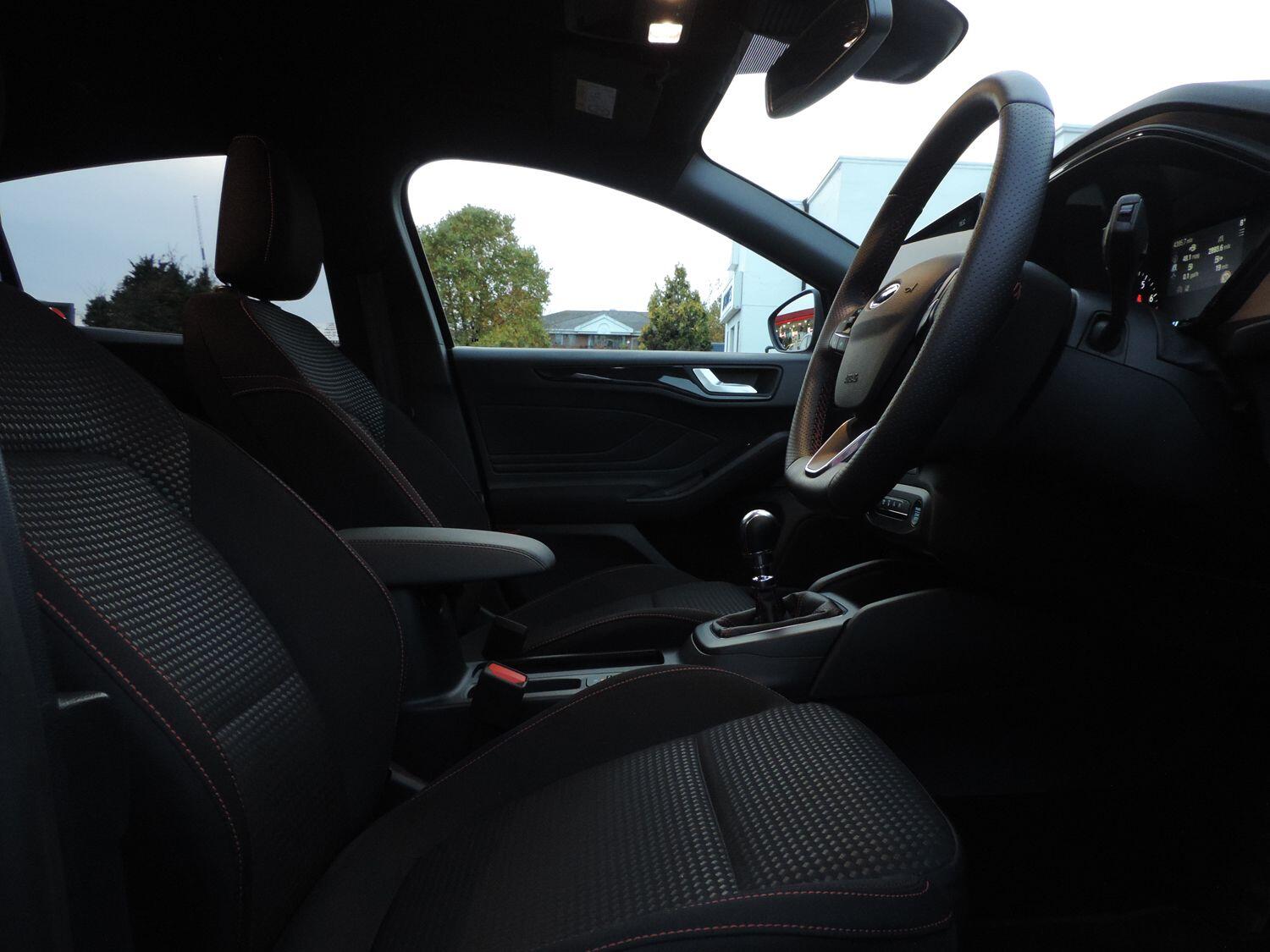 Used Ford Focus for sale - 76992669: Photo 5