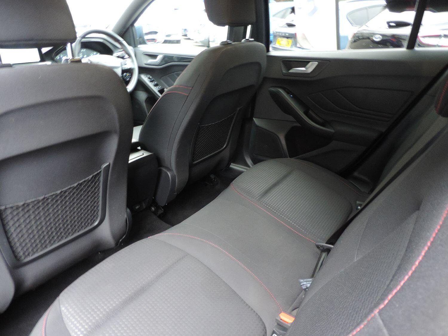 Used Ford Focus 2021 for sale - 76989695: Photo 10