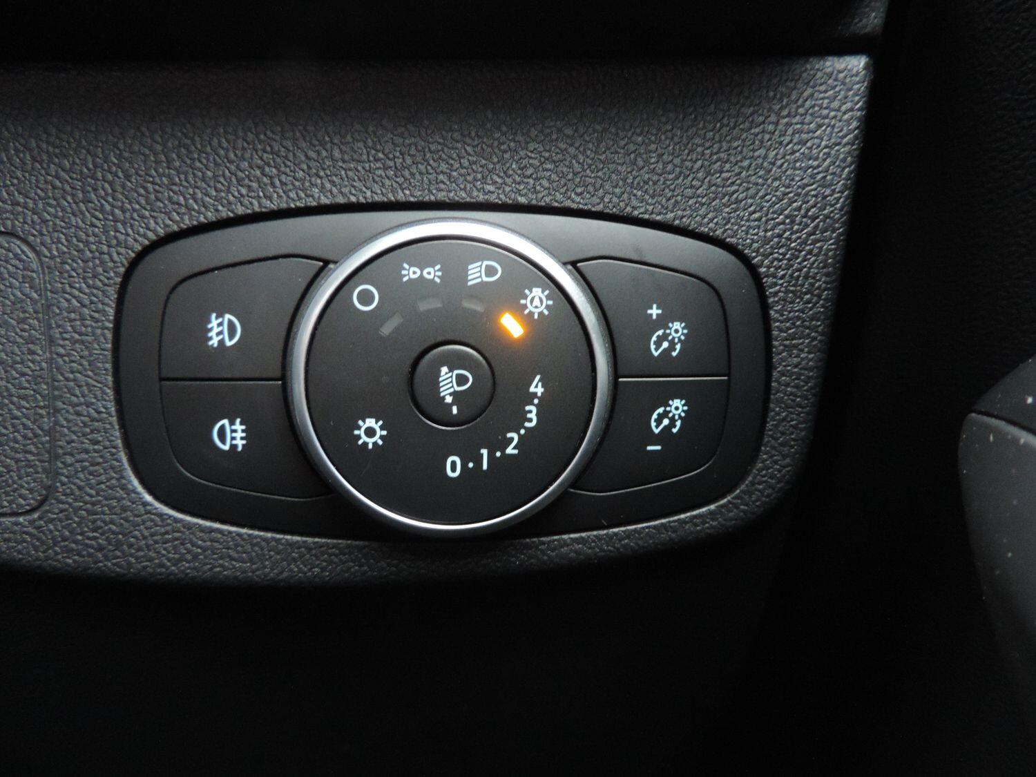 Used Ford Focus 2021 for sale - 76989695: Photo 18