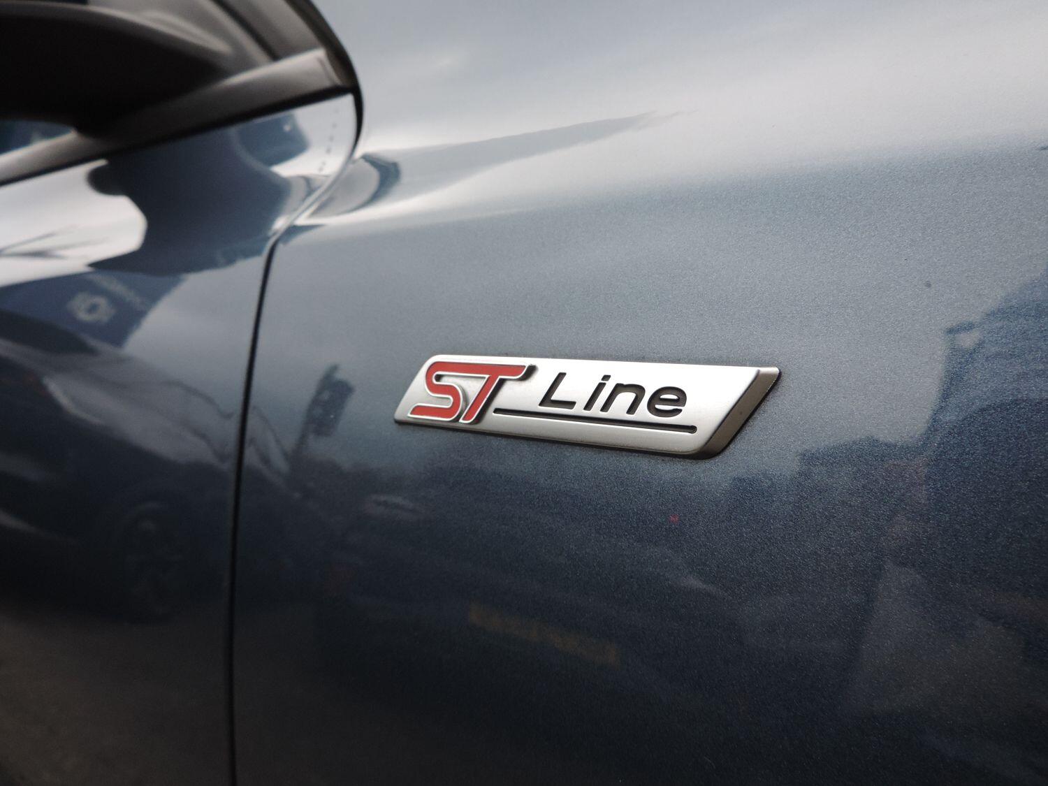 Used Ford Focus 2021 for sale - 76989695: Photo 36