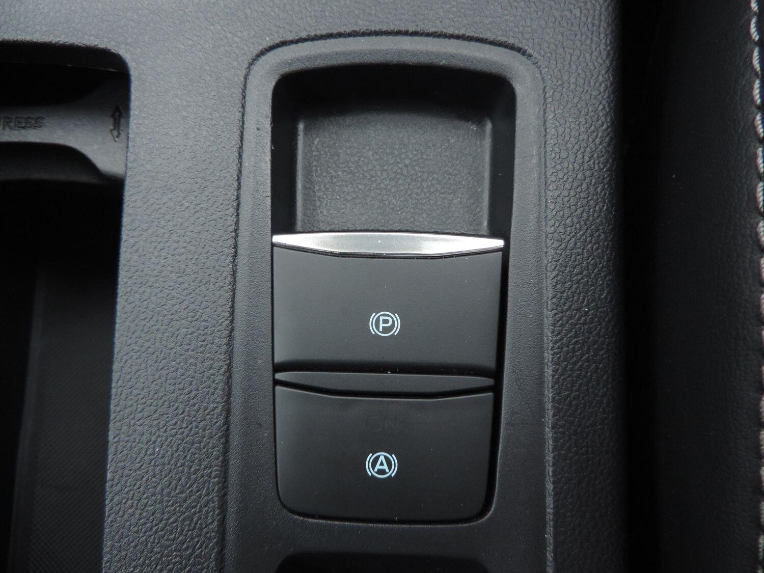 Used Ford Focus 2023 for sale - 76992182: Photo 22