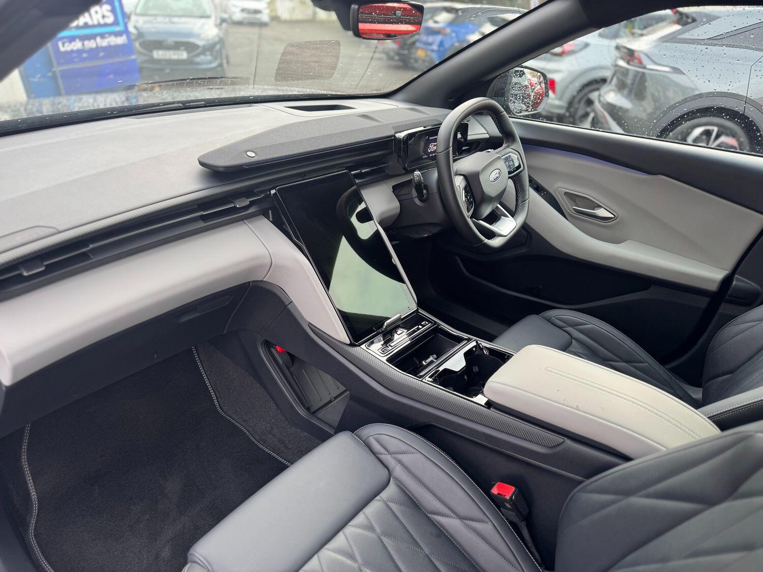 Used Ford Explorer 2024 for sale - 77978206: Photo 6