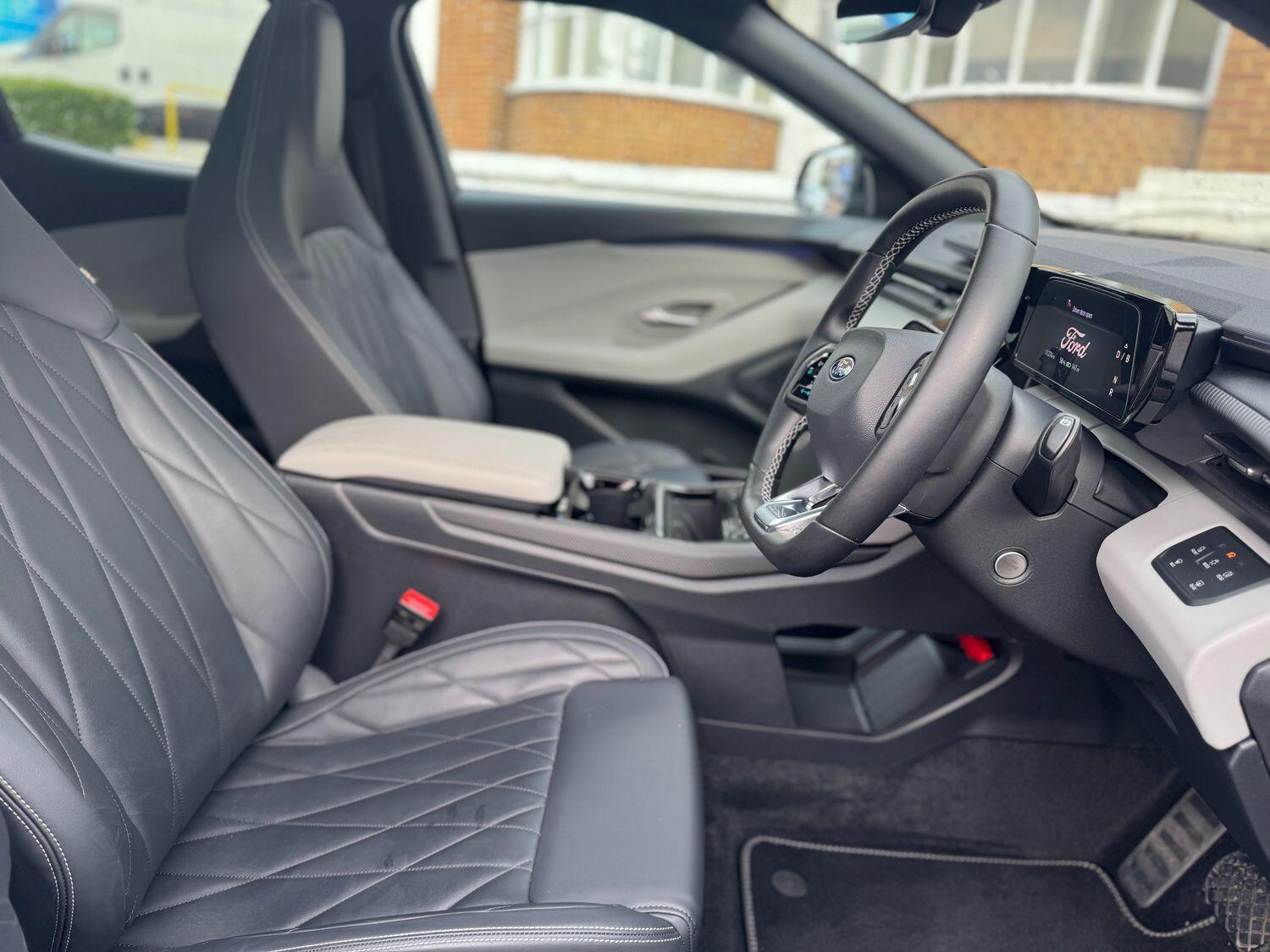 Used Ford Explorer 2024 for sale - 77978206: Photo 9