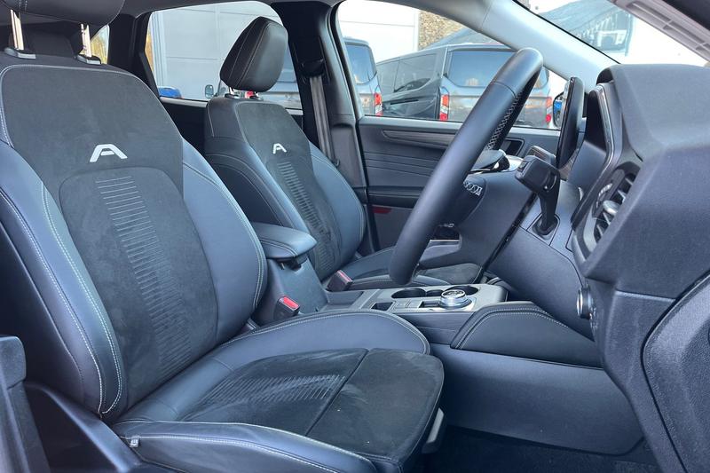 Used Ford Kuga 2025 for sale - 76782259: Photo 17