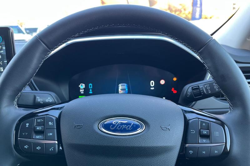 Used Ford Kuga 2025 for sale - 76782259: Photo 23