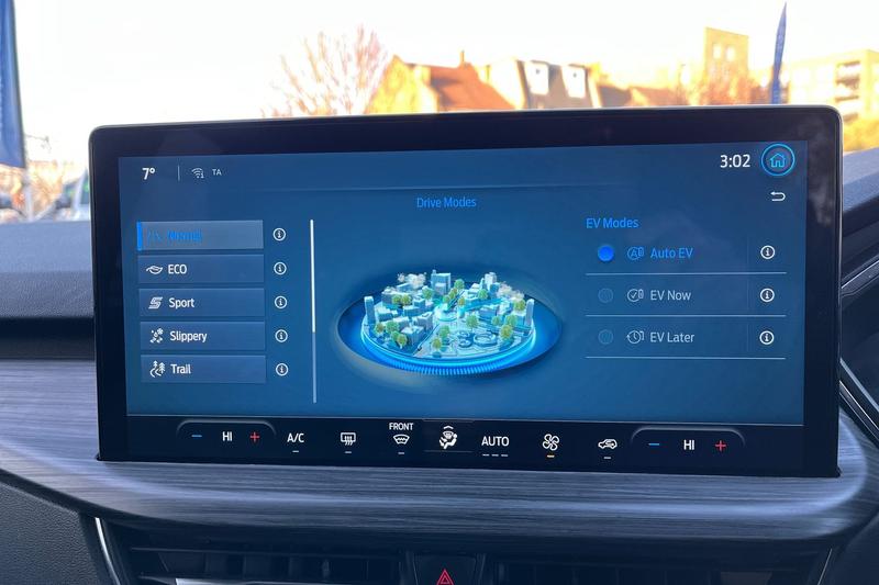 Used Ford Kuga 2025 for sale - 76782259: Photo 27