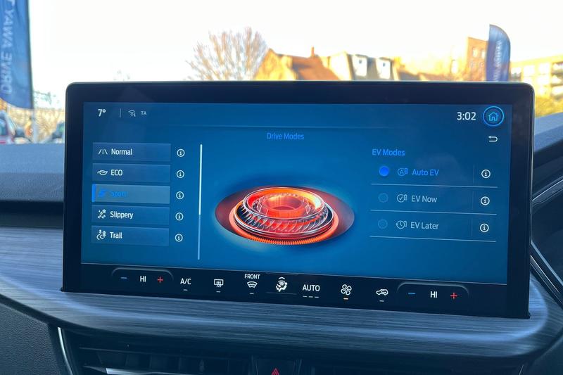 Used Ford Kuga 2025 for sale - 76782259: Photo 28