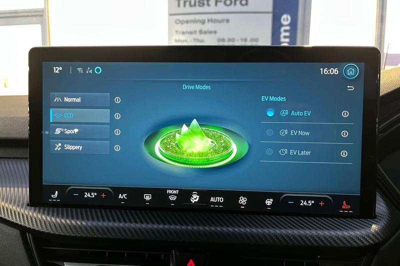 Used Ford Kuga 2025 for sale - 76767115: Photo 27