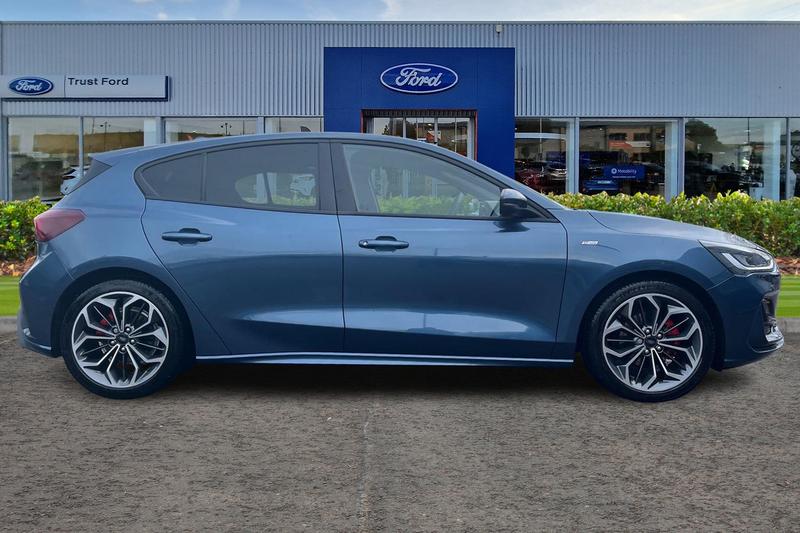 Used Ford Focus 2023 for sale - 77025888: Photo 3