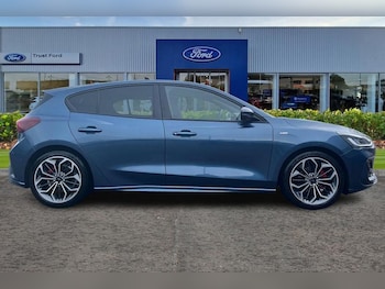 Used Ford Focus 2023 for sale - 77025888: Photo