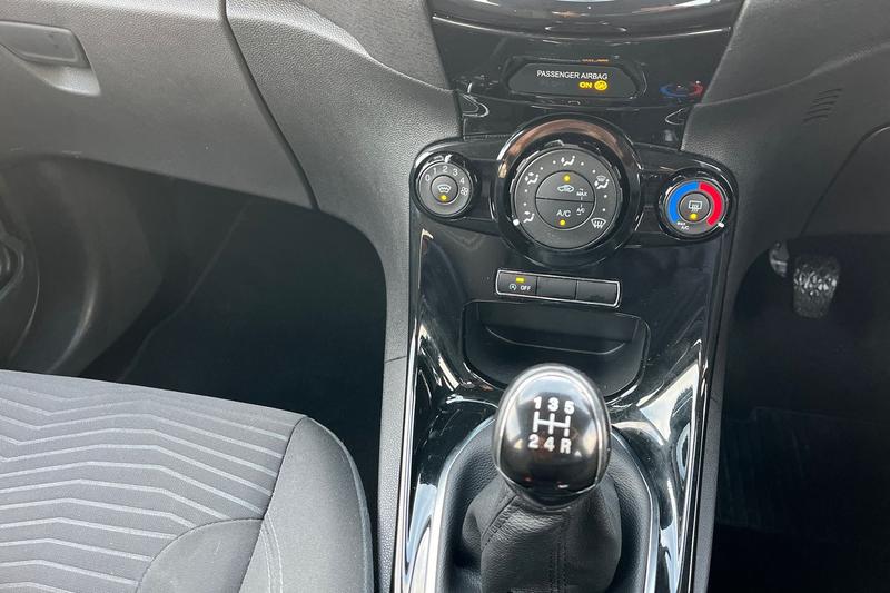 Used Ford Fiesta 2017 for sale - 77176424: Photo 28