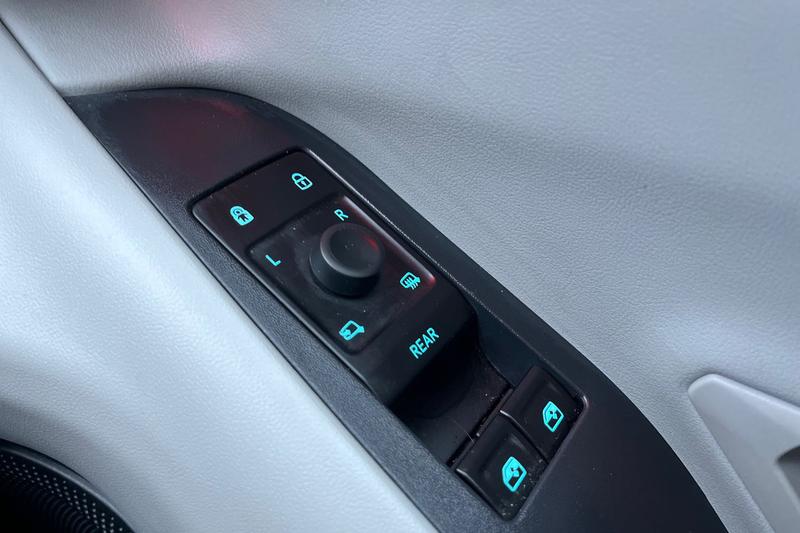 Used Ford Explorer 2024 for sale - 76966148: Photo 16