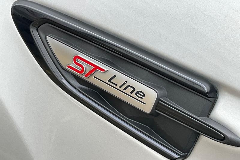 Used Ford Kuga 2019 for sale - 77590000: Photo 40