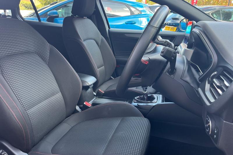 Used Ford Focus 2022 for sale - 76445339: Photo 17