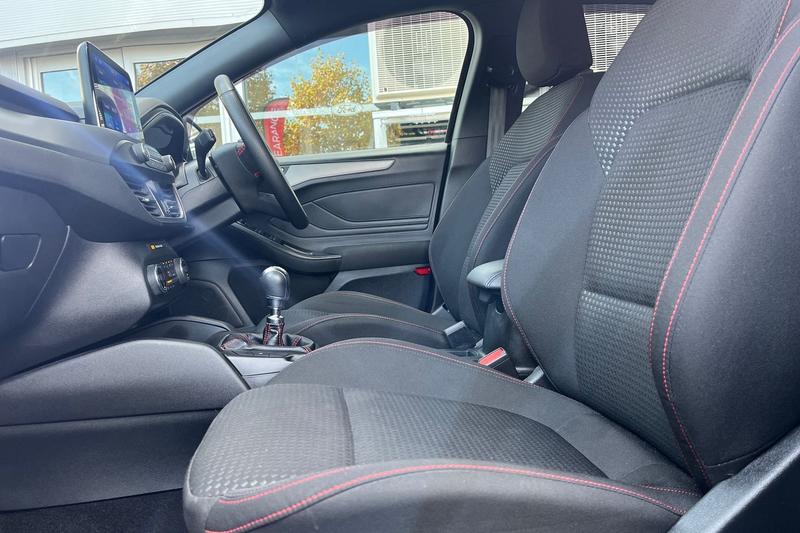 Used Ford Focus 2022 for sale - 76445339: Photo 19