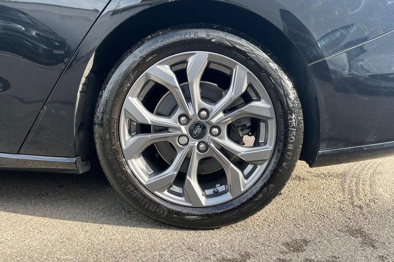 Used Ford Focus 2022 for sale - 76445339: Photo 8