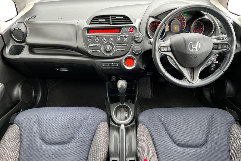 Used Honda Jazz 2015 for sale - 77679557: Photo 10