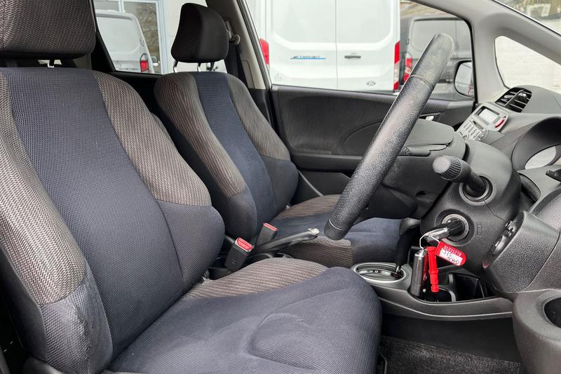 Used Honda Jazz 2015 for sale - 77679557: Photo 17