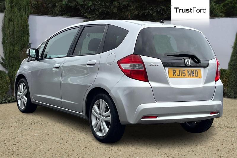 Used Honda Jazz 2015 for sale - 77679557: Photo 2