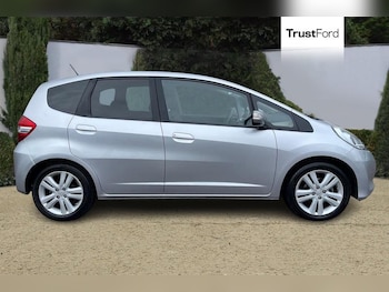 Used Honda Jazz 2015 for sale - 77679557: Photo