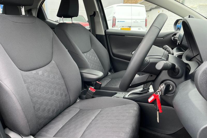 Used Toyota Yaris 2025 for sale - 77498019: Photo 17