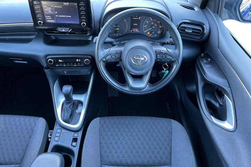 Used Toyota Yaris 2022 for sale - 77435530: Photo 11