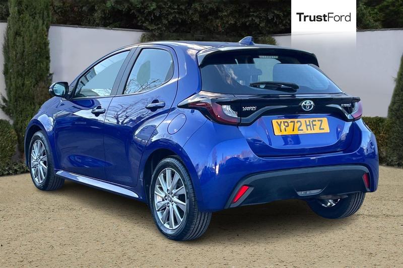 Used Toyota Yaris 2022 for sale - 77435530: Photo 2