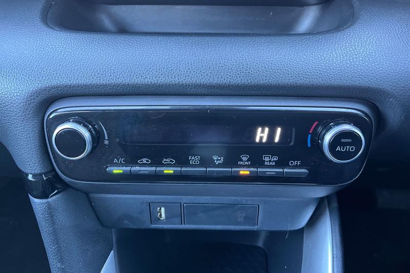 Used Toyota Yaris 2022 for sale - 77435530: Photo 30