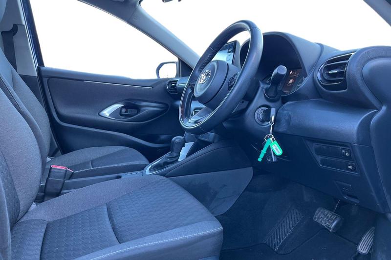 Used Toyota Yaris 2022 for sale - 77435530: Photo 9