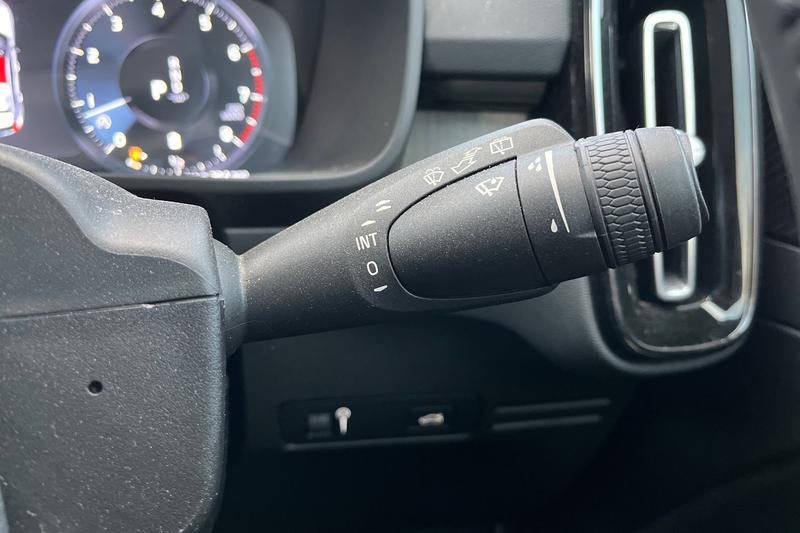 Used Volvo XC40 for sale - 77176420: Photo 15