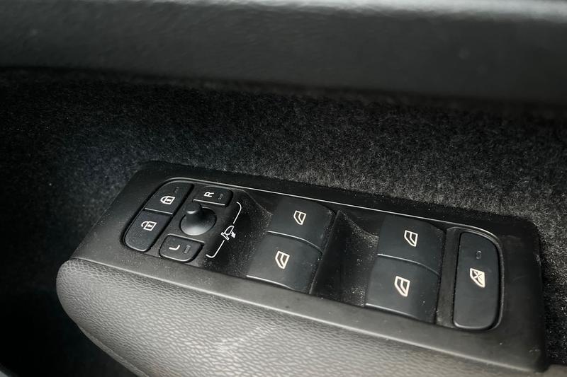 Used Volvo XC40 for sale - 77176420: Photo 16