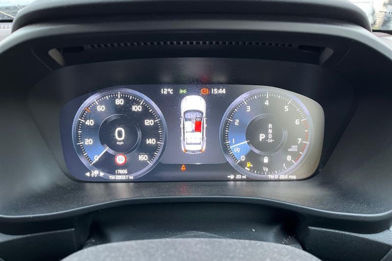 Used Volvo XC40 for sale - 77176420: Photo 24