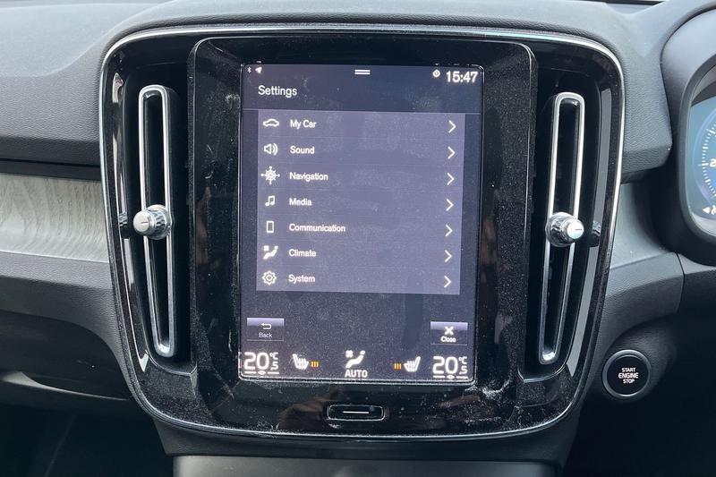 Used Volvo XC40 for sale - 77176420: Photo 28