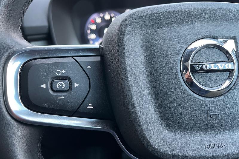 Used Volvo XC40 for sale - 77176420: Photo 29