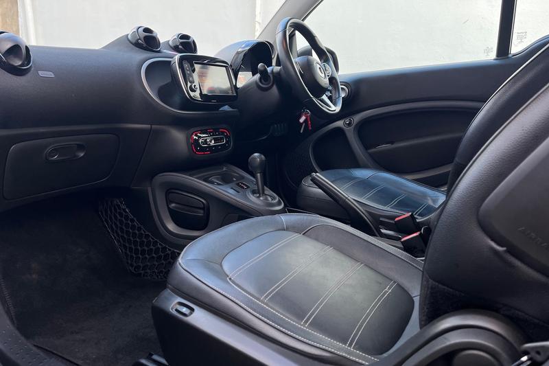 Used smart fortwo 2018 for sale - 77570667: Photo 18