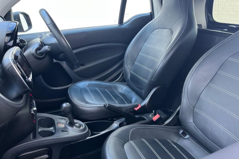 Used smart fortwo 2018 for sale - 77570667: Photo 19